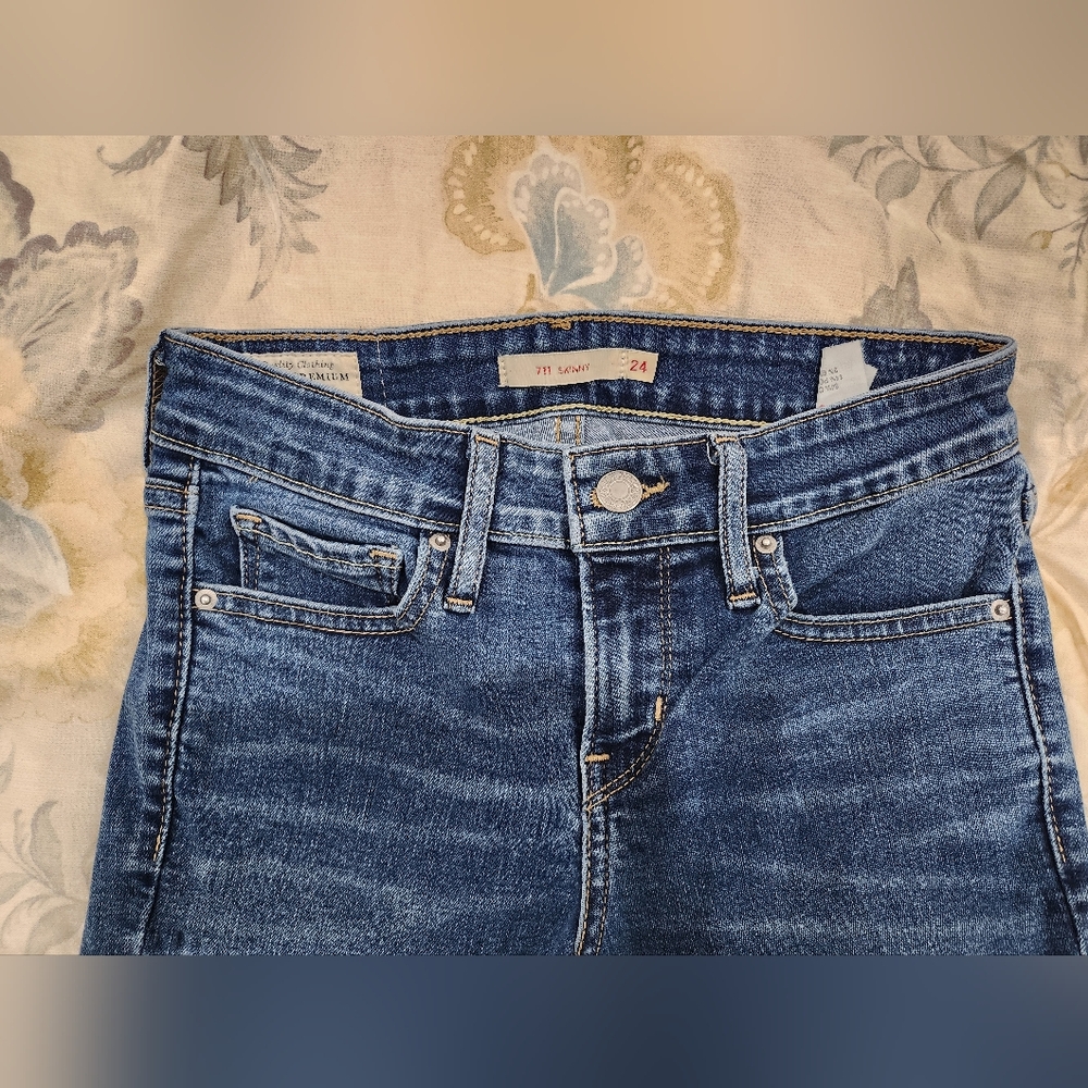 Jeans - Picture 3 of 7